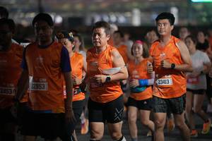 BIB: 2453, 22953, 26367, 114, 23413
                            <button type="button" onclick="openModal(21006221)" class="btn btn-primary btn-sm float-right btn-popup" data-toggle="modal" data-target=".modal-high-quality">
                        <i class="fas fa-shopping-cart"></i> Add to Cart
                    </button>
                                            <button type="button" onclick="isThisMe(21006221, true)" class="btn btn-success btn-sm float-right btn-popup btn-isme hidden" data-toggle="tooltip" data-placement="bottom" title="นี่คือรูปของคุณใช่ไหม คลิกที่นี่เพื่อเอาเข้าอัลบั้ม">
                        <i class="fas fa-plus"></i> Add to album
                    </button>
                    <button type="button" onclick="isThisMe(21006221, false)" class="btn btn-warning btn-sm float-right btn-popup btn-isnotme hidden">
                        <i class="fas fa-ban"></i> Remove from album
                    </button>